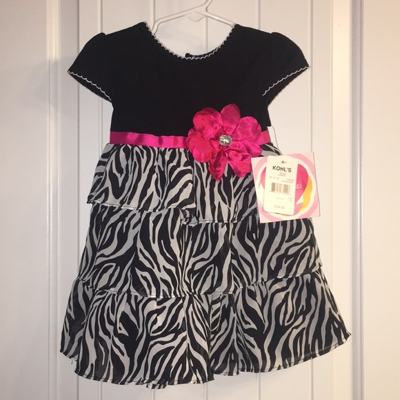 Youngland Other - NWT ❤️- Youngland Girls Dress- Size 3T